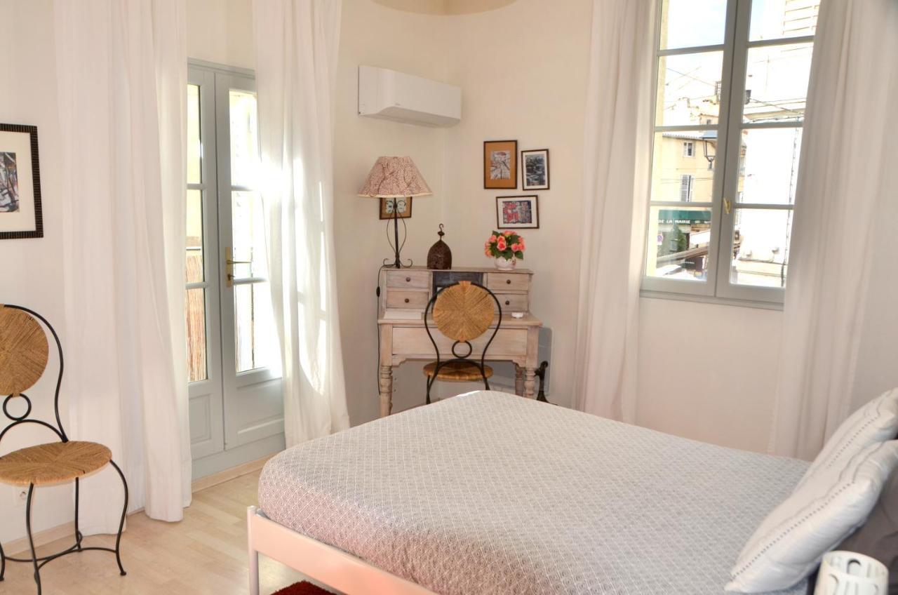 Bel Appartement Villeneuve Les Avignon Bagian luar foto